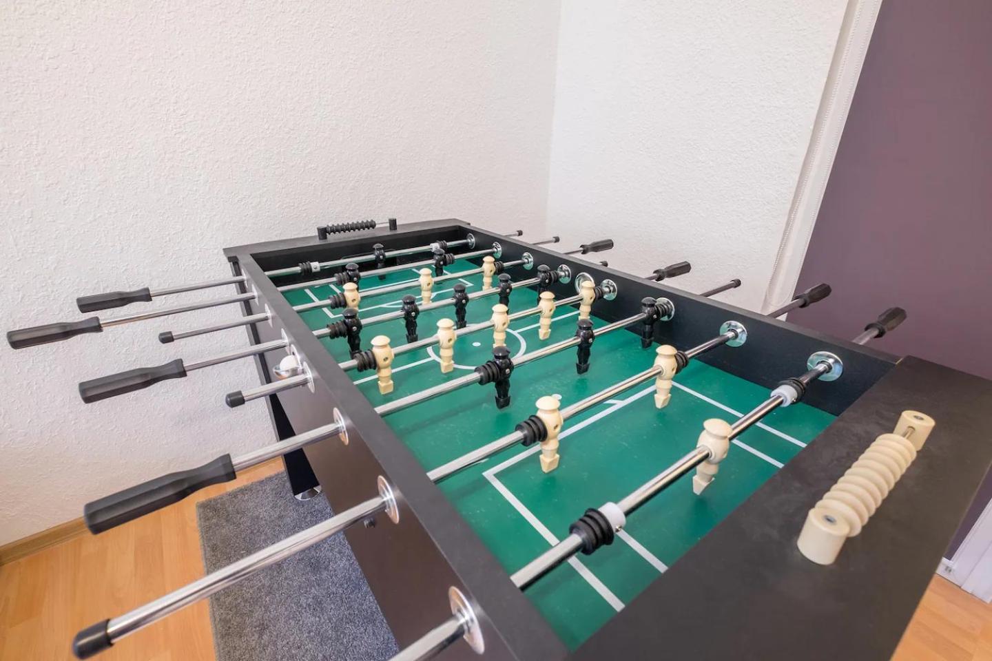 Stay And Play - Foosball And Comfort Sofia Exterior photo