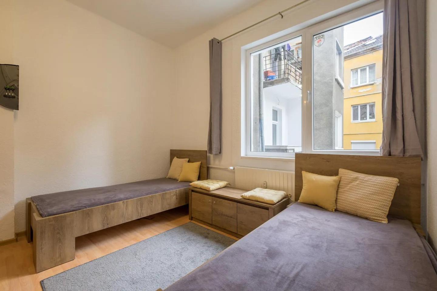 Stay And Play - Foosball And Comfort Sofia Exterior photo